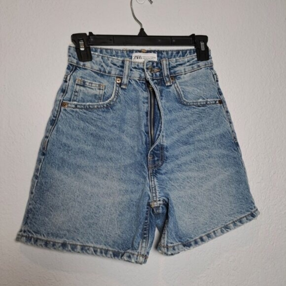 Zara Women's Blue Denim Shorts